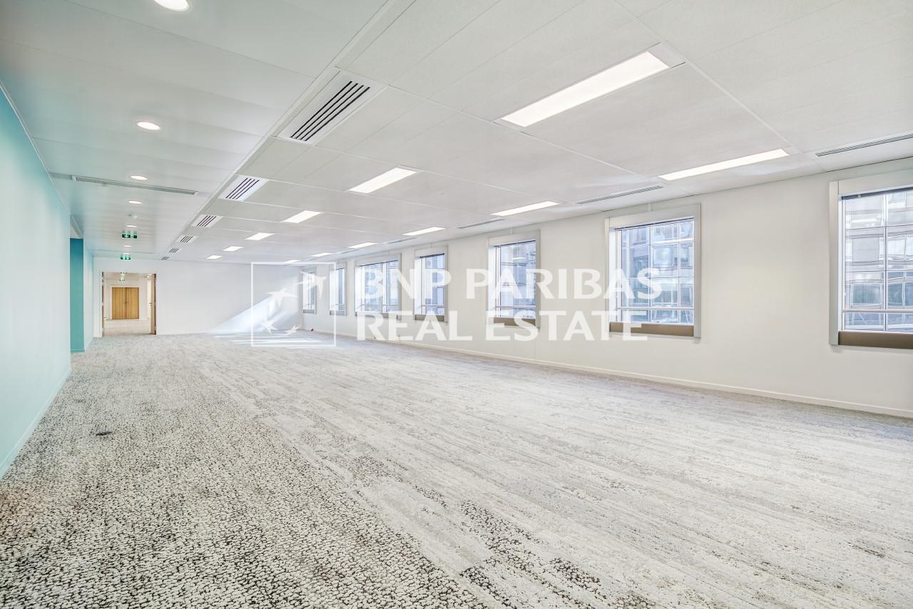 Bureau Paris 2449m² Location bureau Paris OLBUR2107078 8